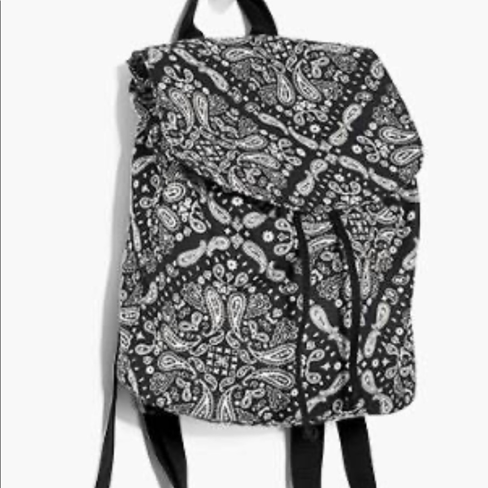 NWT ☀️NEW☀️VS Pink backpack